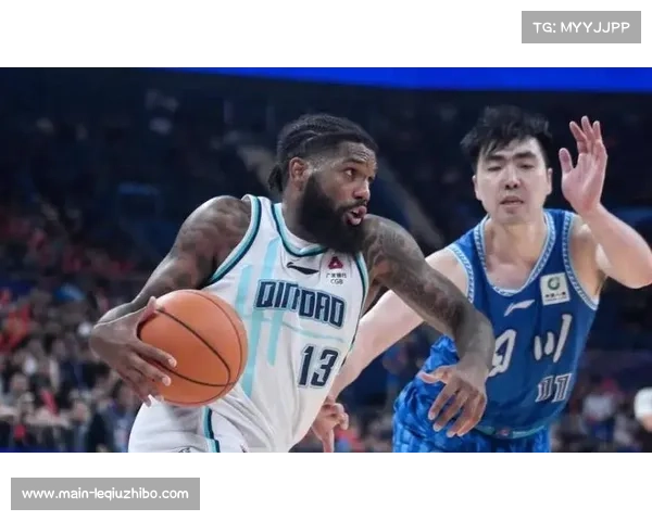 前山东外援摩尔新赛季加盟吉林男篮征战CBA联赛助力球队冲击季后赛