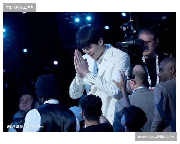 李凯尔称杨瀚森技术有约基奇影子，强调耐心适应比赛节奏